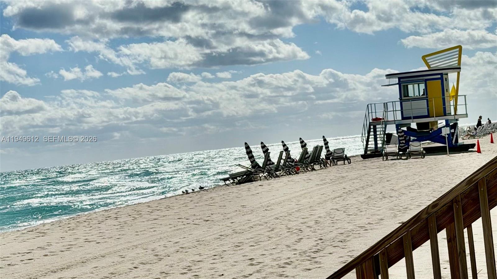 ALEXANDER TOWERS CONDO - Residential