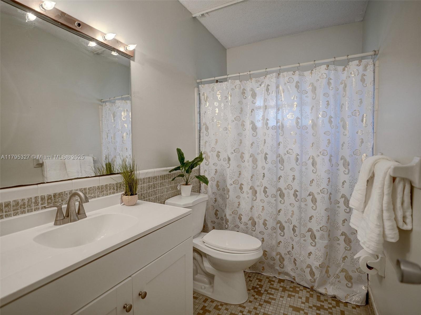 OAKLAND ESTATES 1ST SEC - Residential
