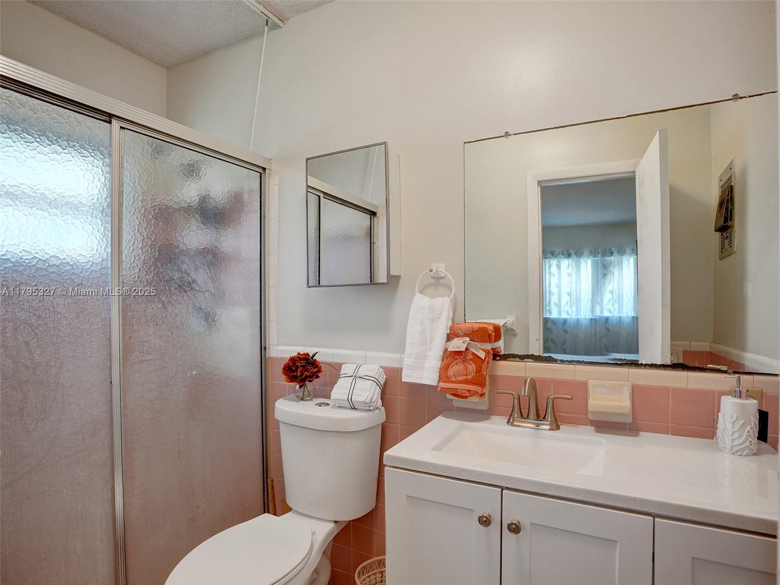 OAKLAND ESTATES 1ST SEC - Residential