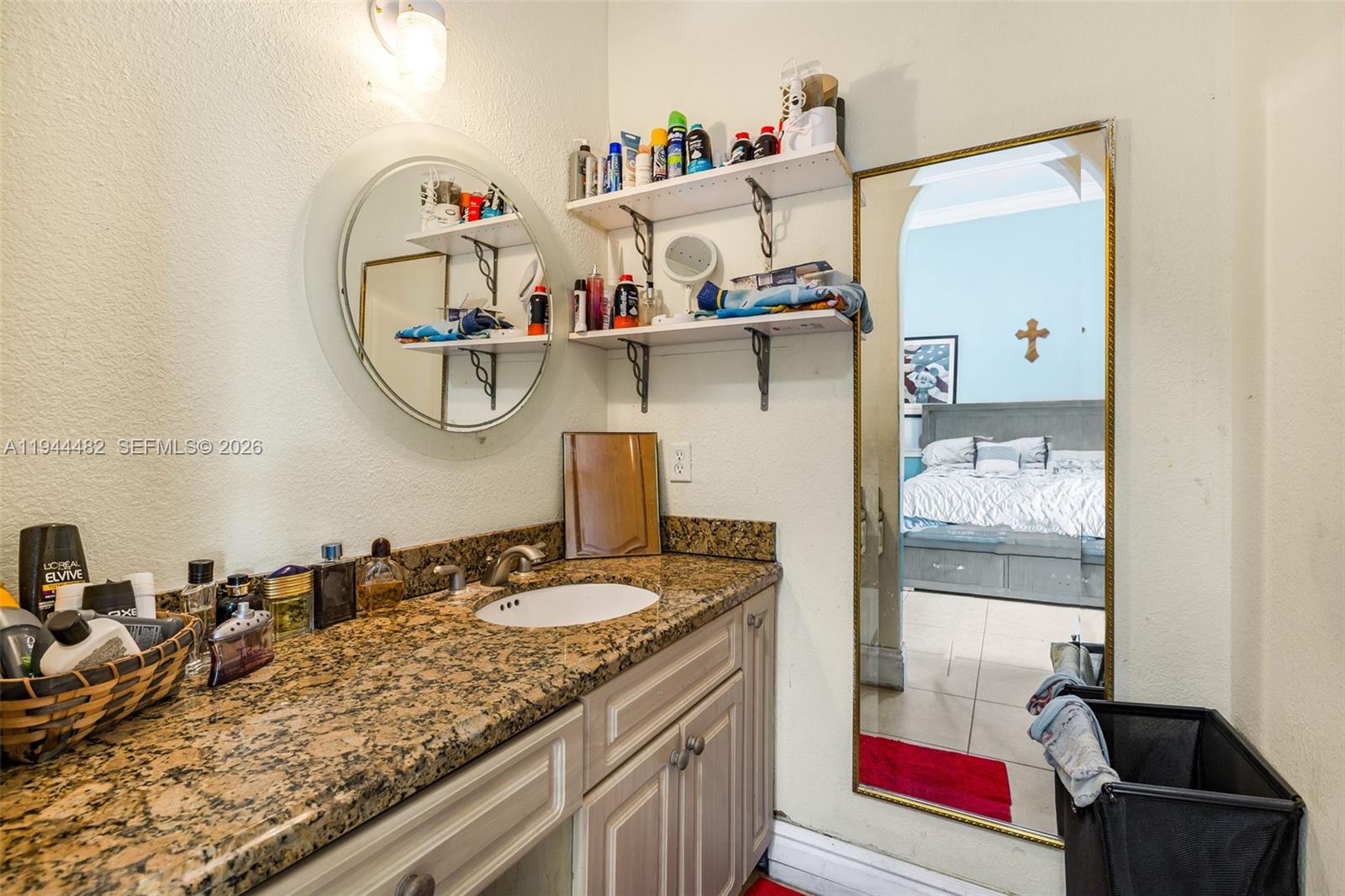 2300 ESTATES - 1 ACRE - Residential