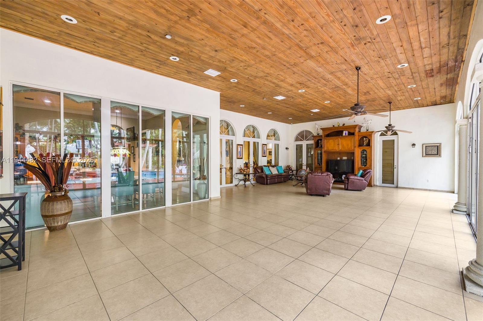 2300 ESTATES - 1 ACRE - Residential