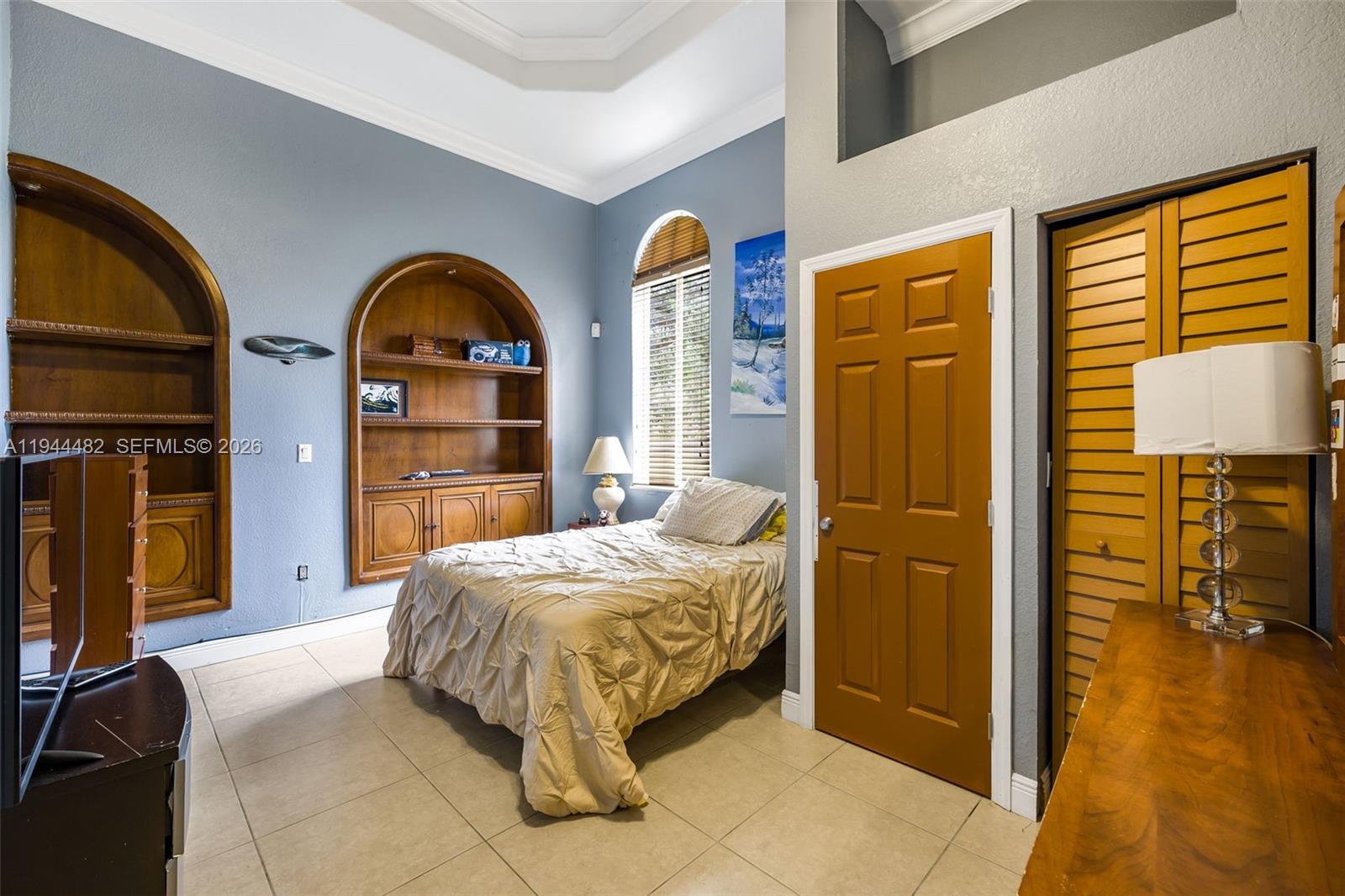 2300 ESTATES - 1 ACRE - Residential