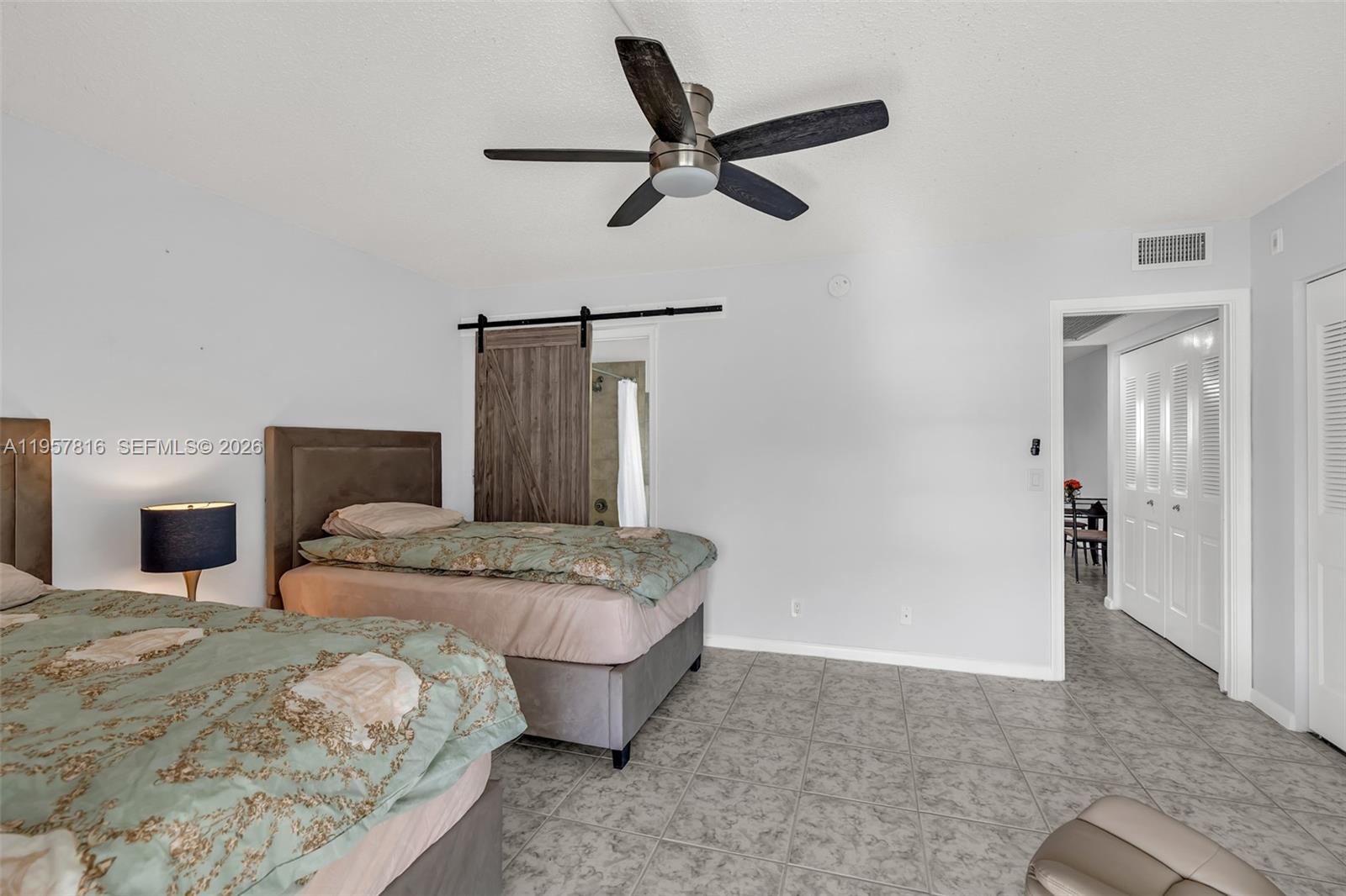 CAMBRIDGE E CONDO - Residential