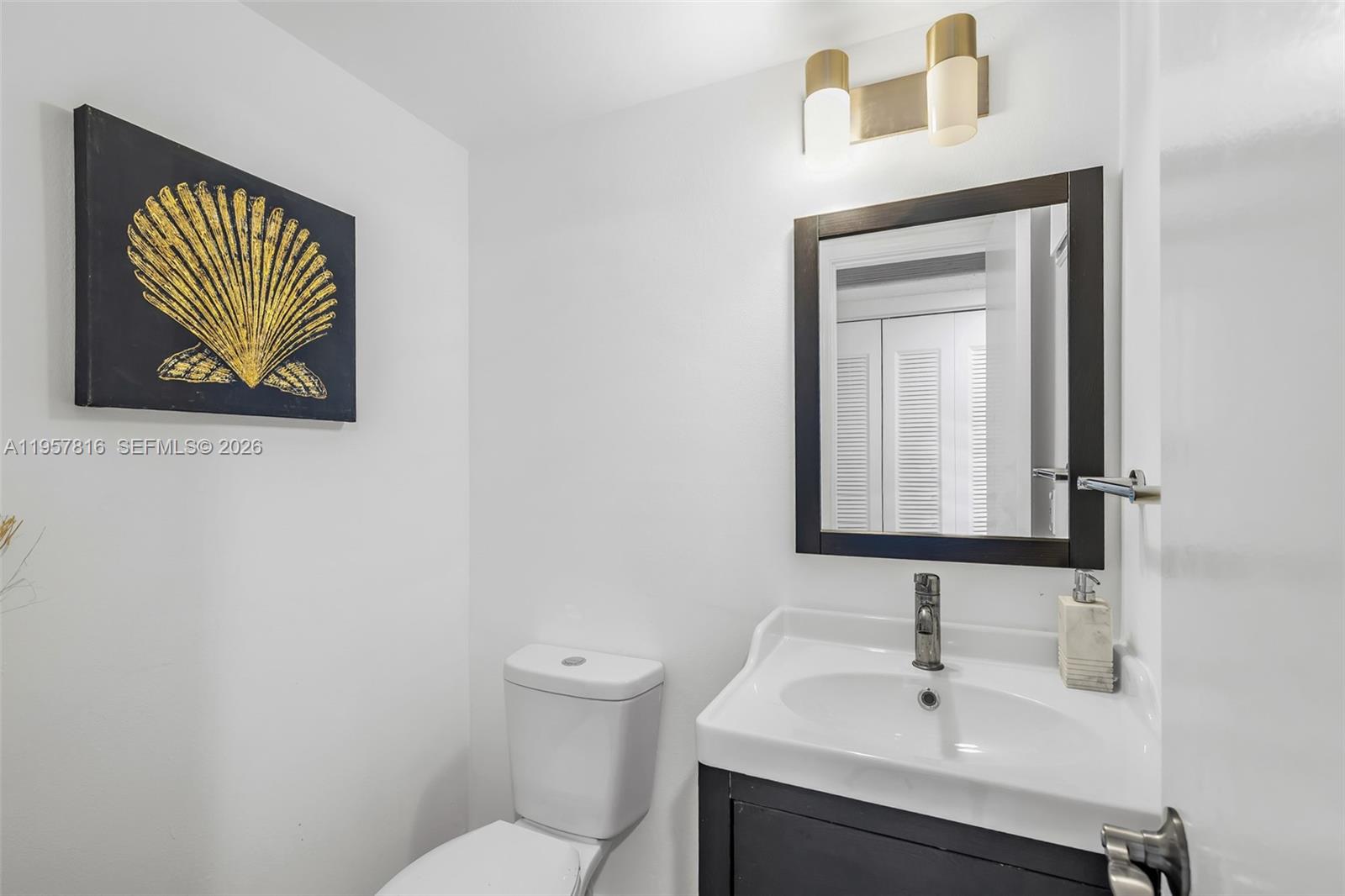 CAMBRIDGE E CONDO - Residential