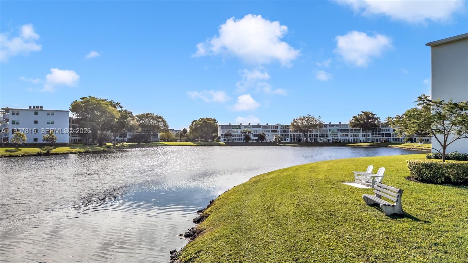 CAMBRIDGE E CONDO - Residential