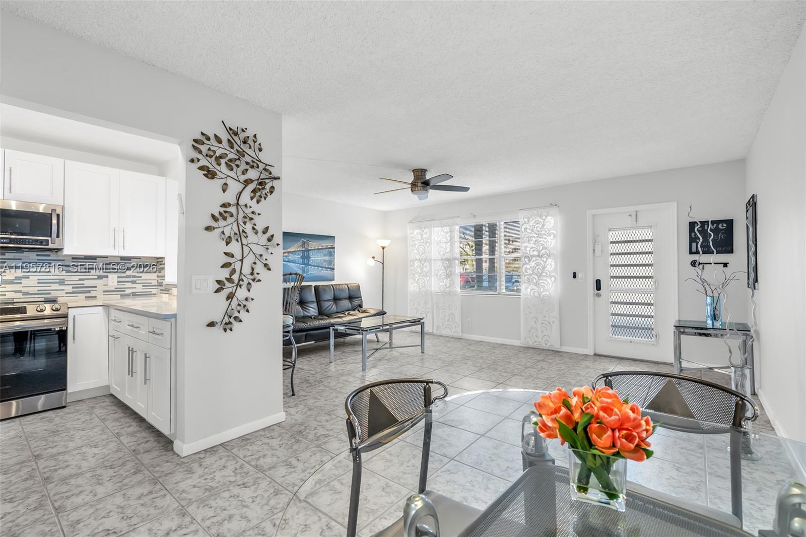 CAMBRIDGE E CONDO - Residential