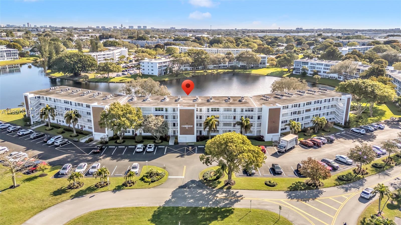 CAMBRIDGE E CONDO - Residential