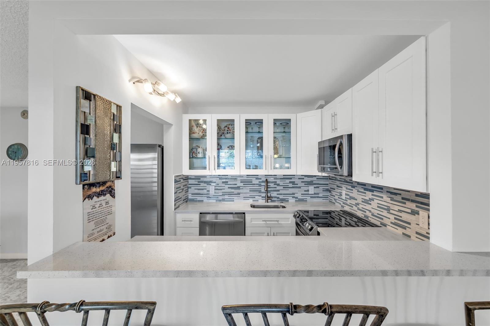 1116 E Cambridge  E 1116