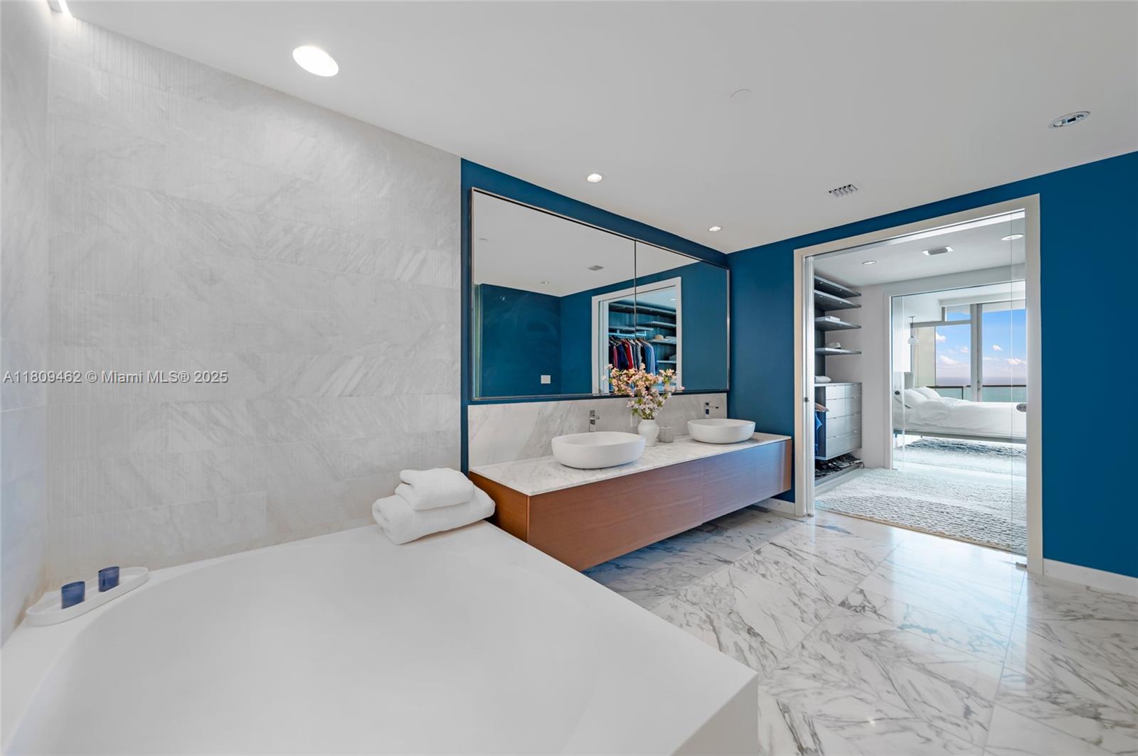 OCEANA BAL HARBOUR CONDO - Residential Lease