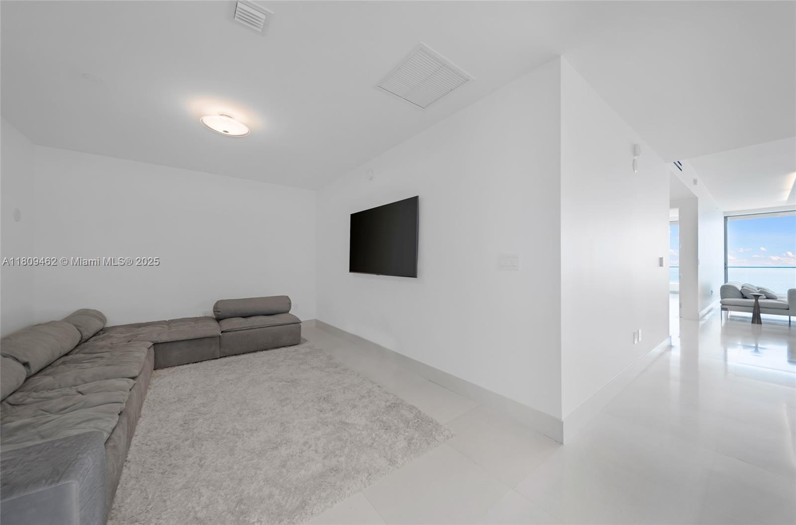 OCEANA BAL HARBOUR CONDO - Residential Lease