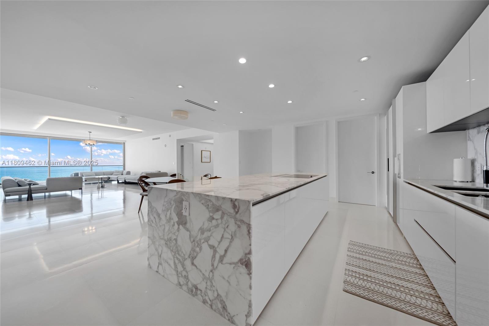 OCEANA BAL HARBOUR CONDO - Residential Lease