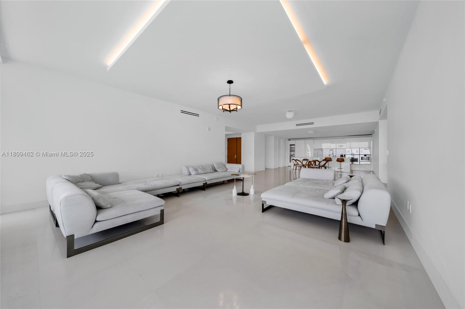 OCEANA BAL HARBOUR CONDO - Residential Lease
