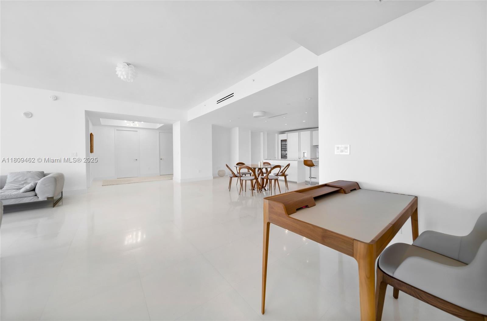 OCEANA BAL HARBOUR CONDO - Residential Lease