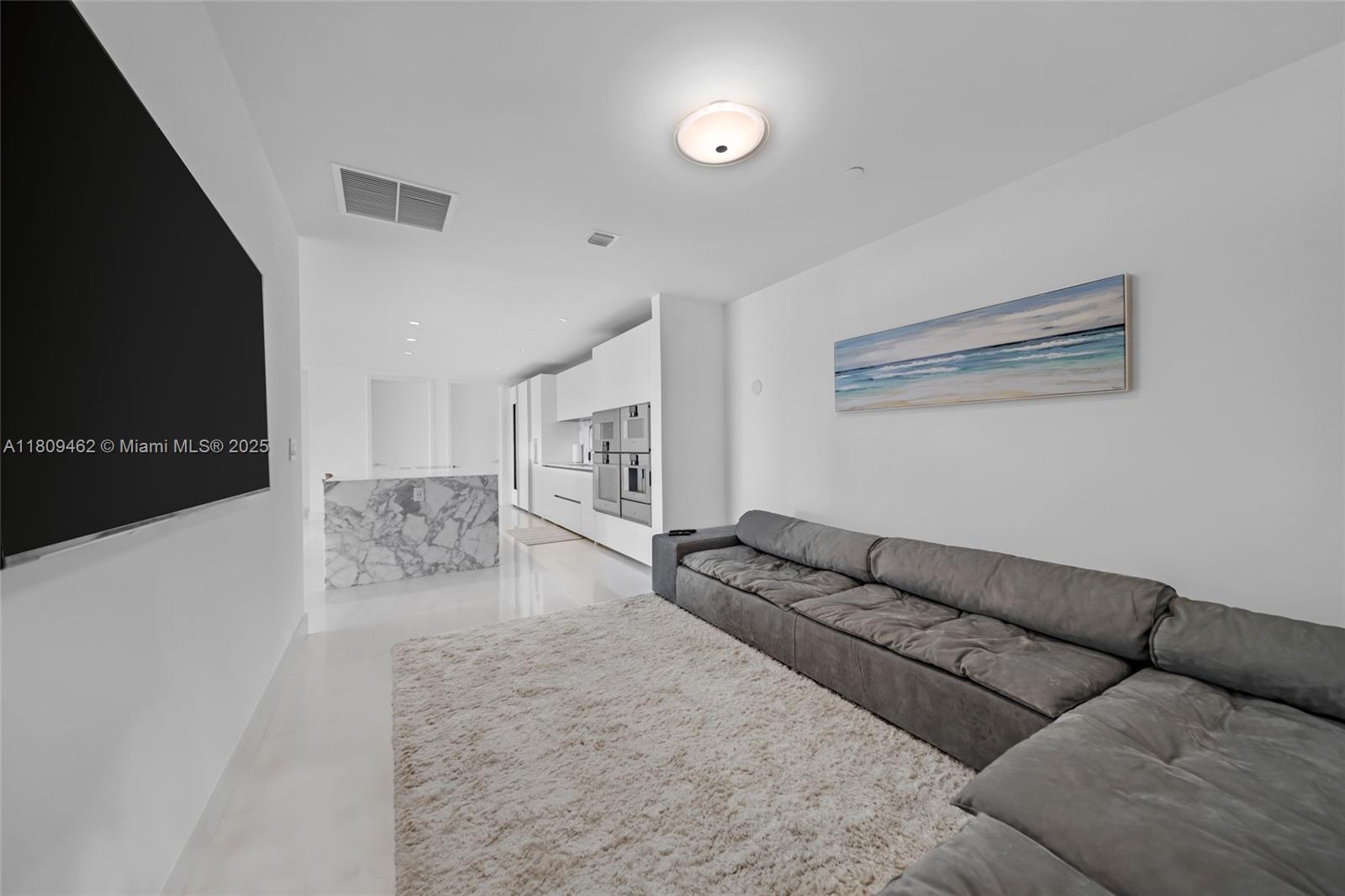 OCEANA BAL HARBOUR CONDO - Residential Lease