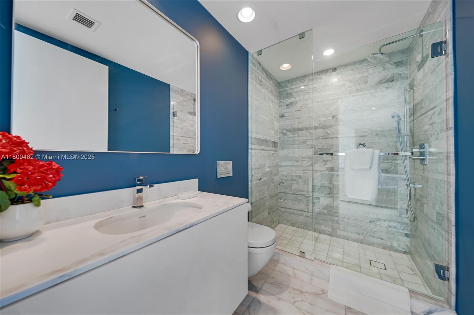 OCEANA BAL HARBOUR CONDO - Residential Lease