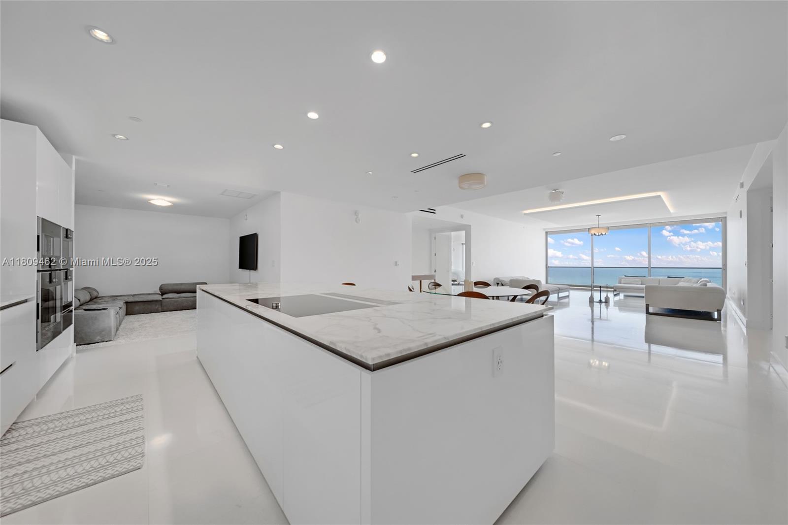 OCEANA BAL HARBOUR CONDO - Residential Lease