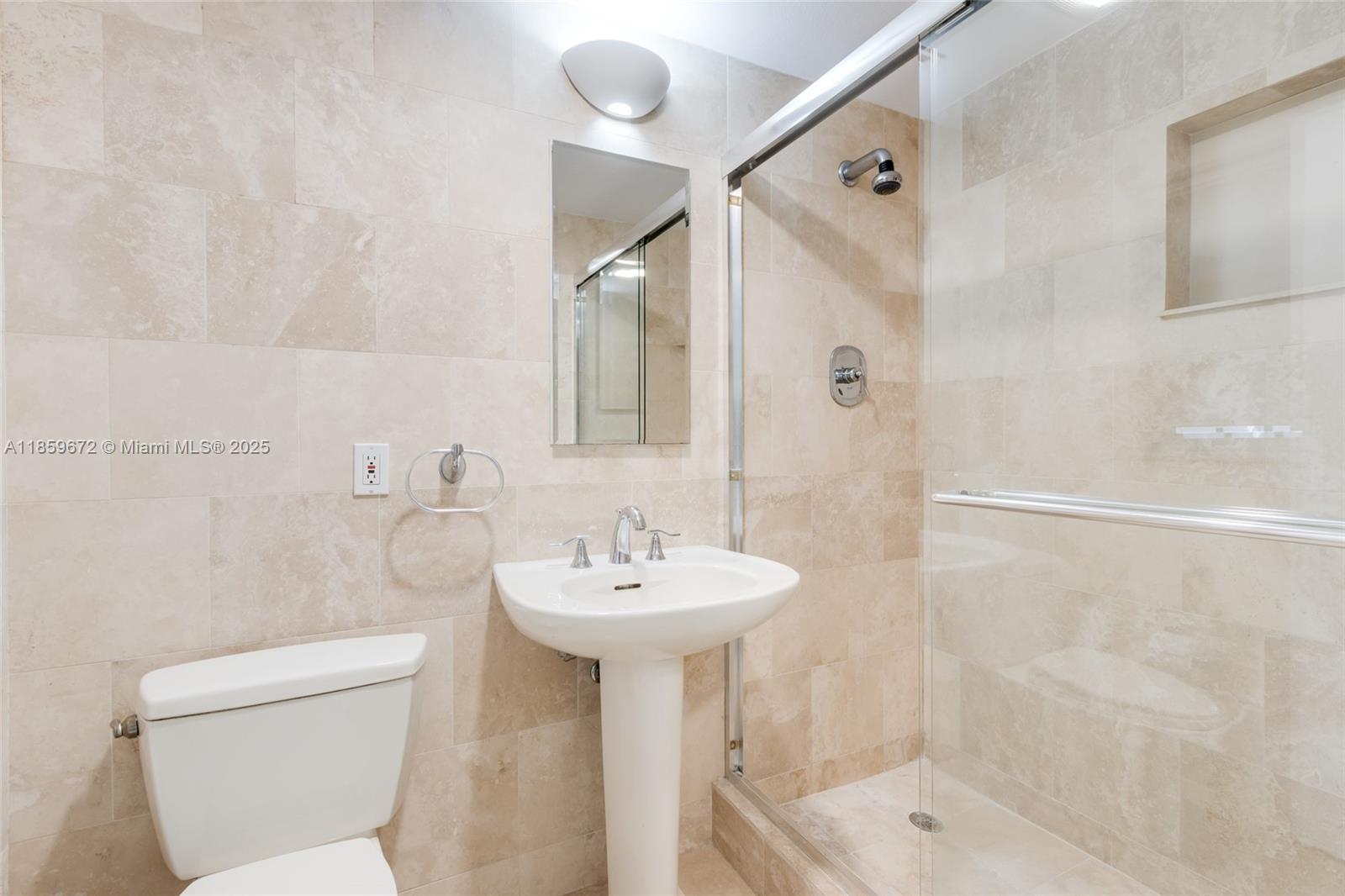 VILLAS OF PARK DRIVE COND - Residential Lease