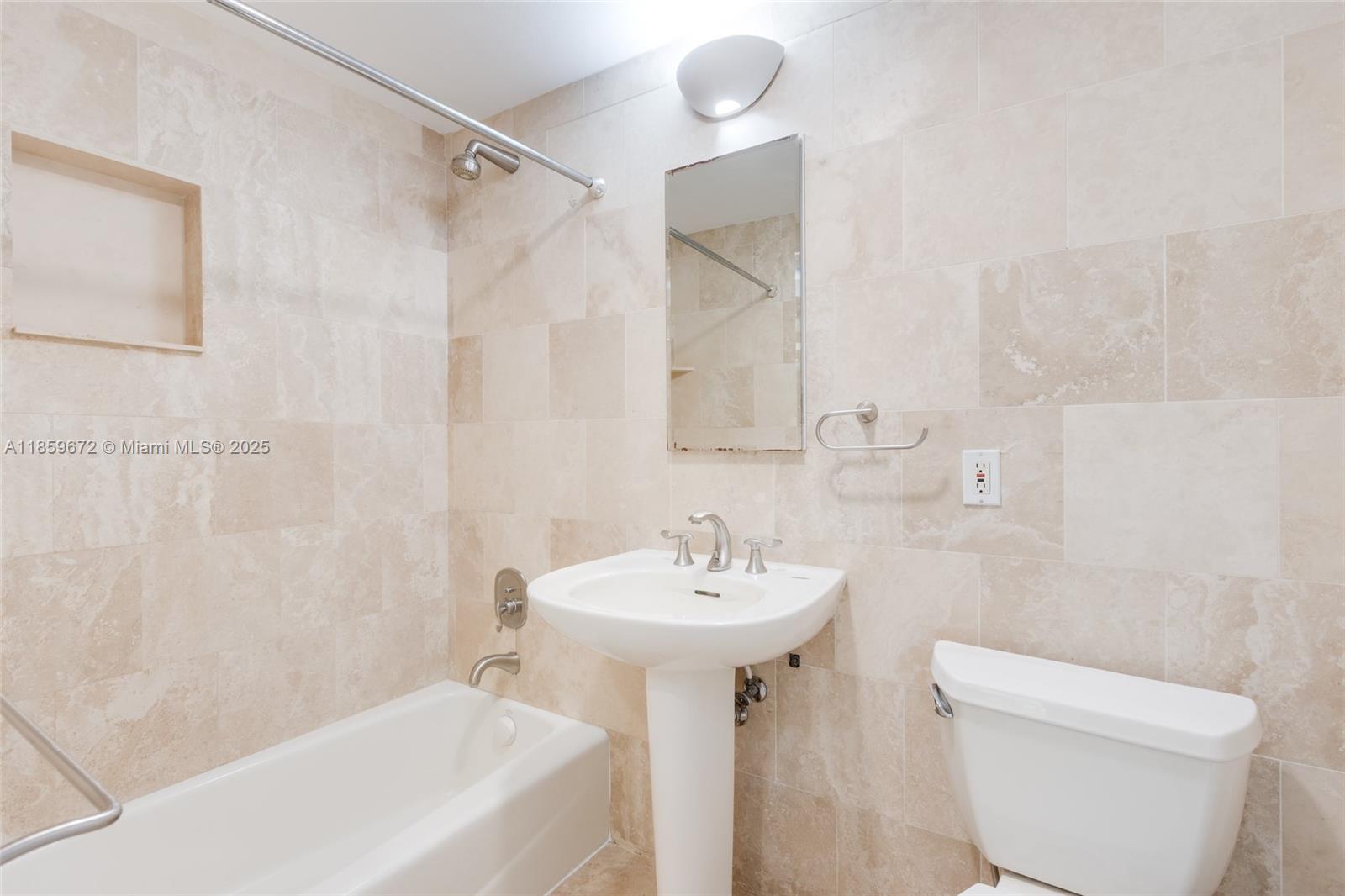 VILLAS OF PARK DRIVE COND - Residential Lease
