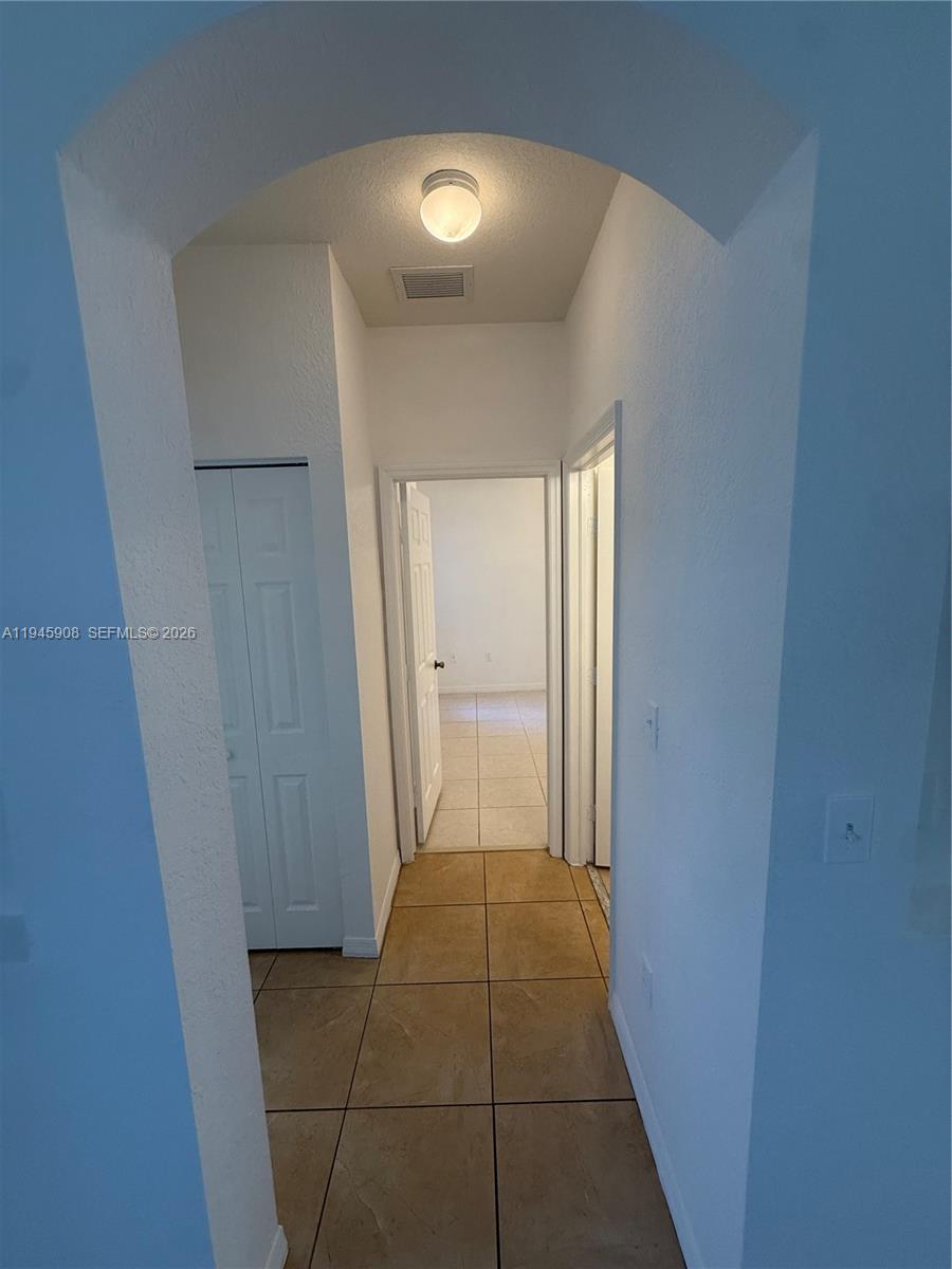 CAZADORES COVE - Residential