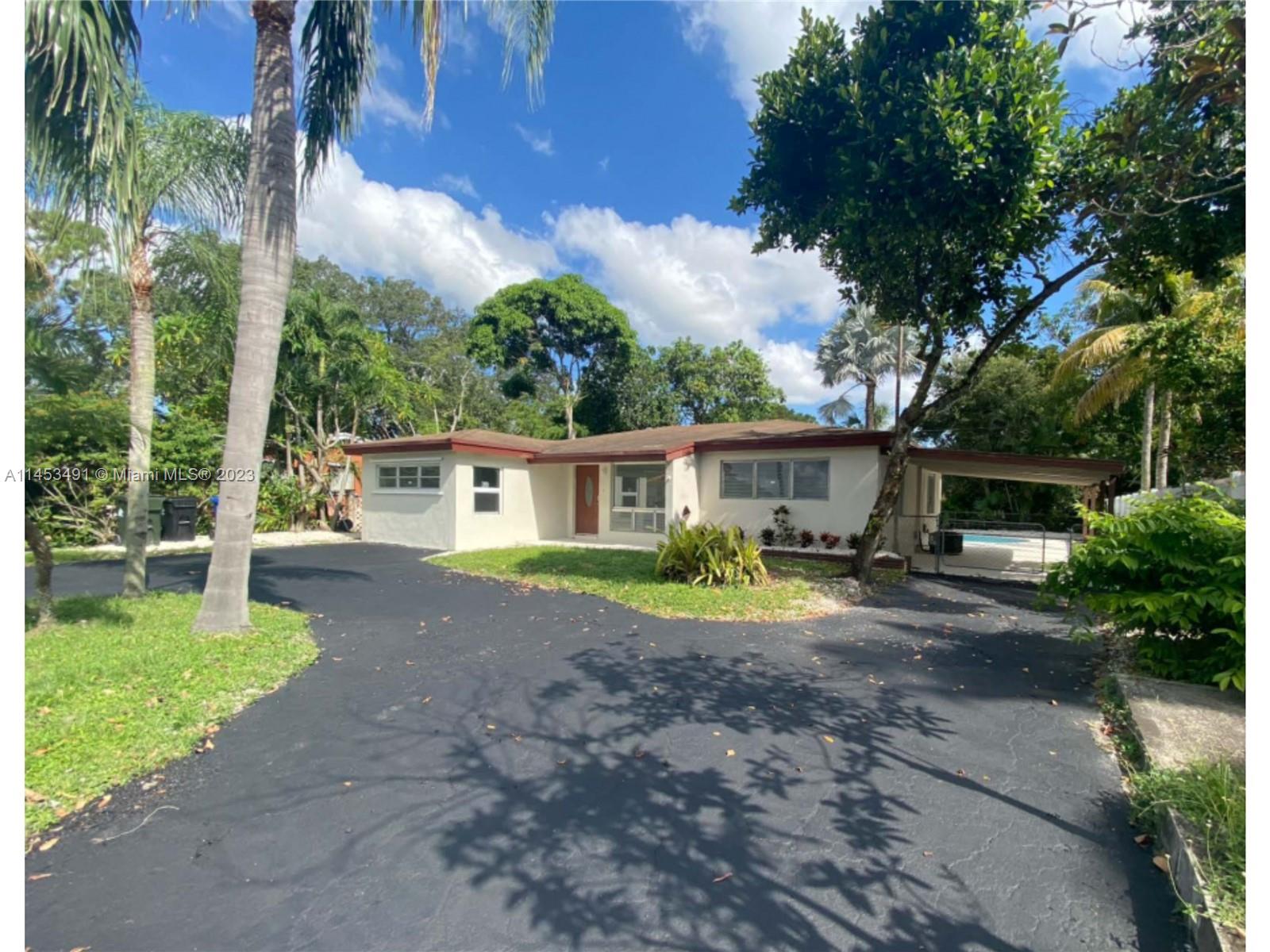 Rental Property at 3121 Sw 16th Ct 3121, Fort Lauderdale, Broward County, Florida - Bedrooms: 3 
Bathrooms: 2  - $4,500 MO.