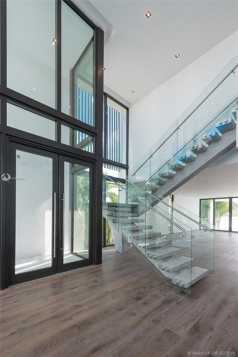 TREASURE ISLAND - Residential