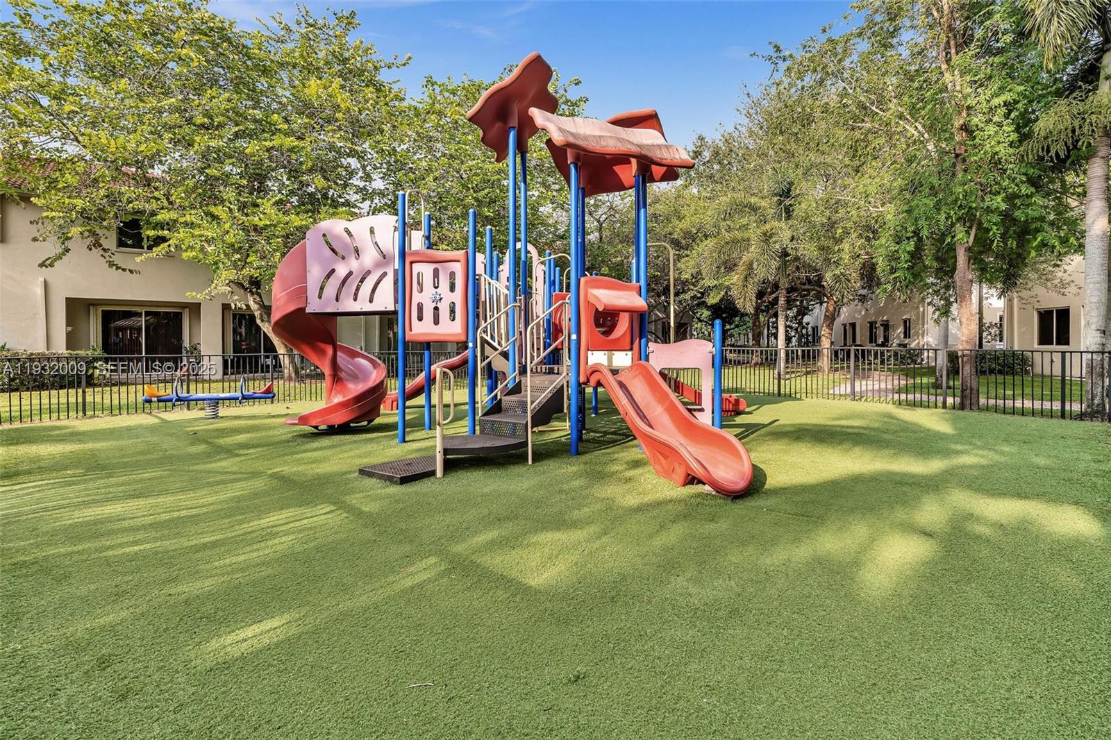 MAJORCA ISLES II CONDO - Residential