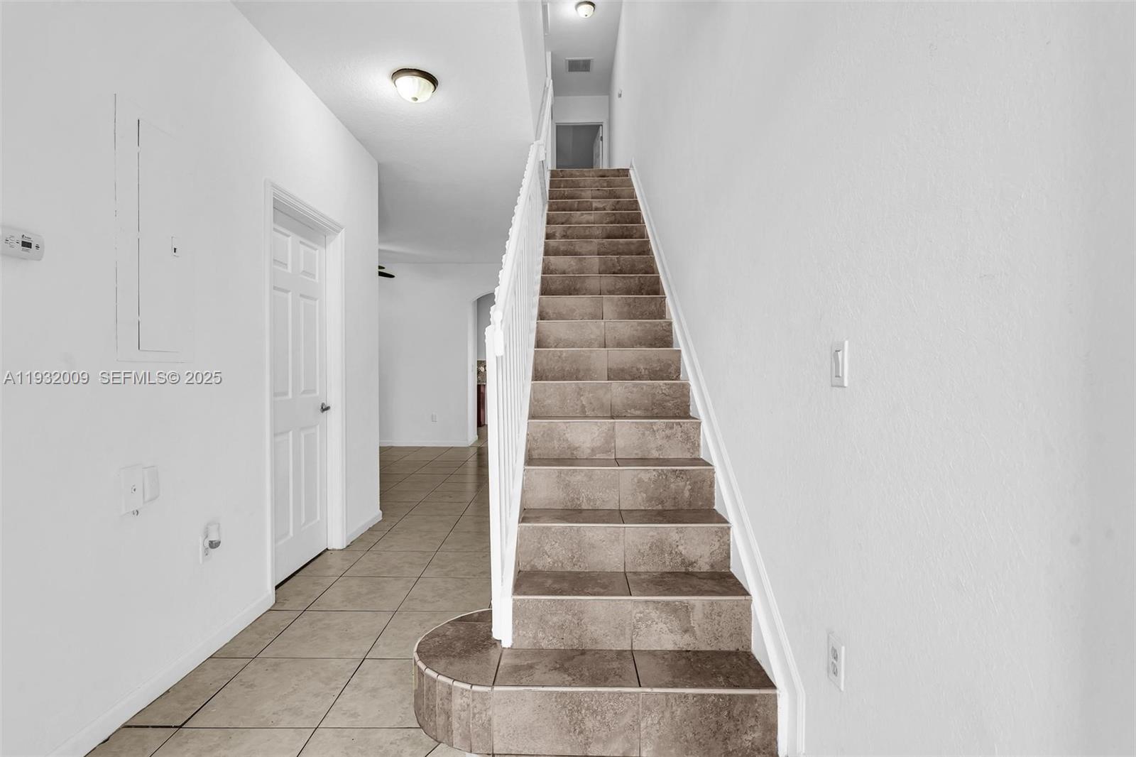 MAJORCA ISLES II CONDO - Residential