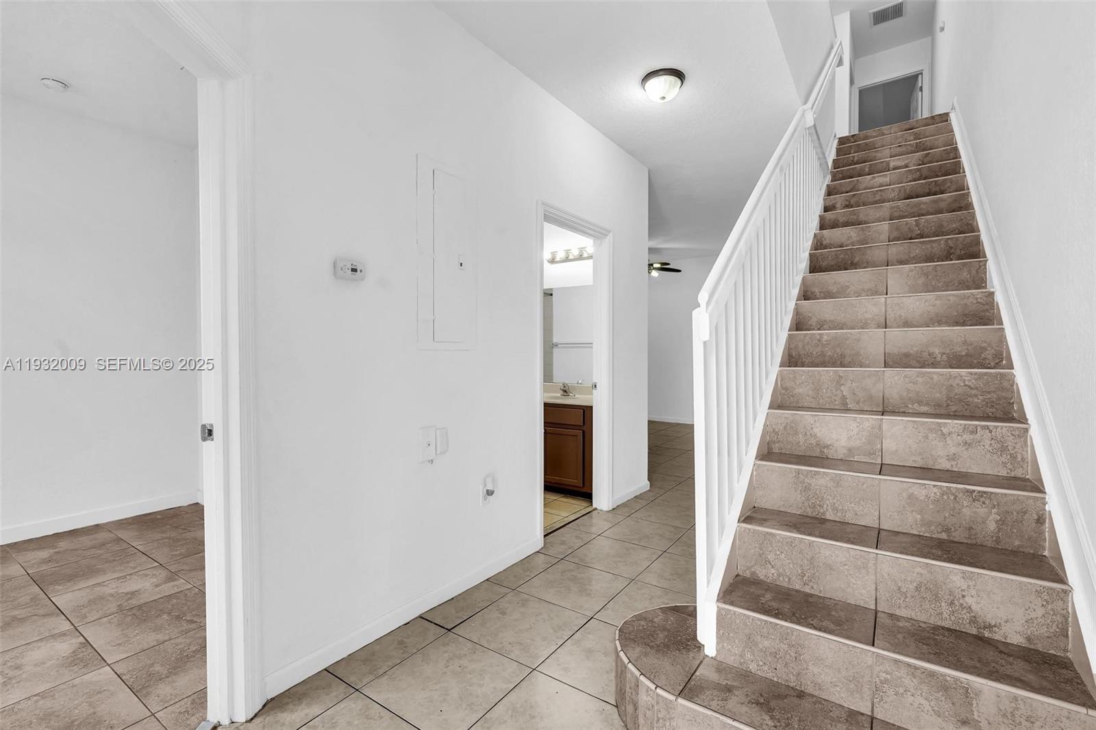 MAJORCA ISLES II CONDO - Residential