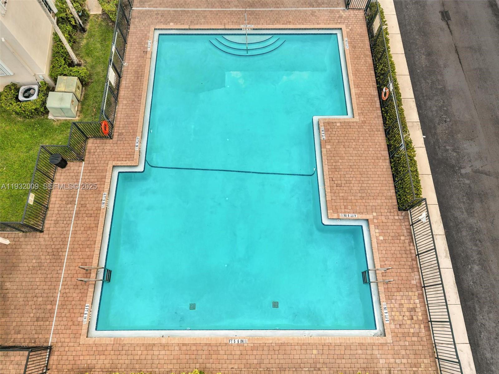 MAJORCA ISLES II CONDO - Residential