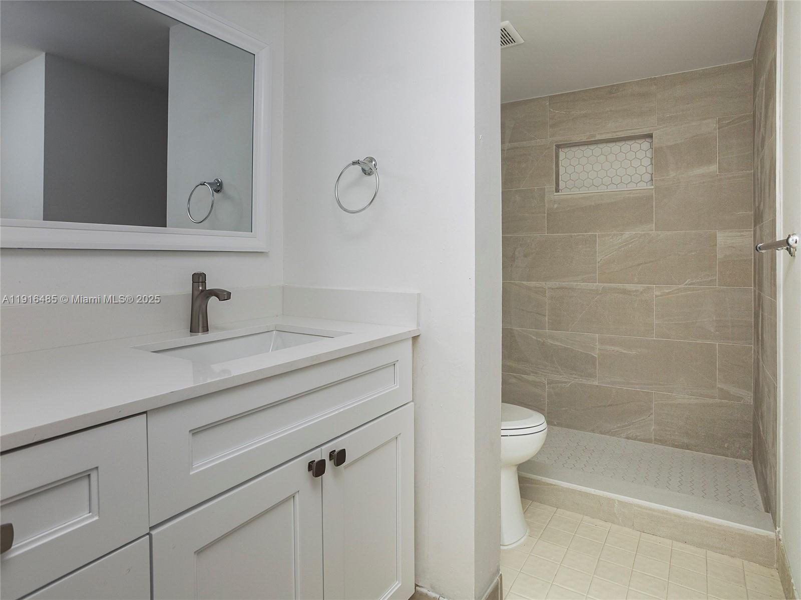 ESPRIT CONDOMINIUM - Residential