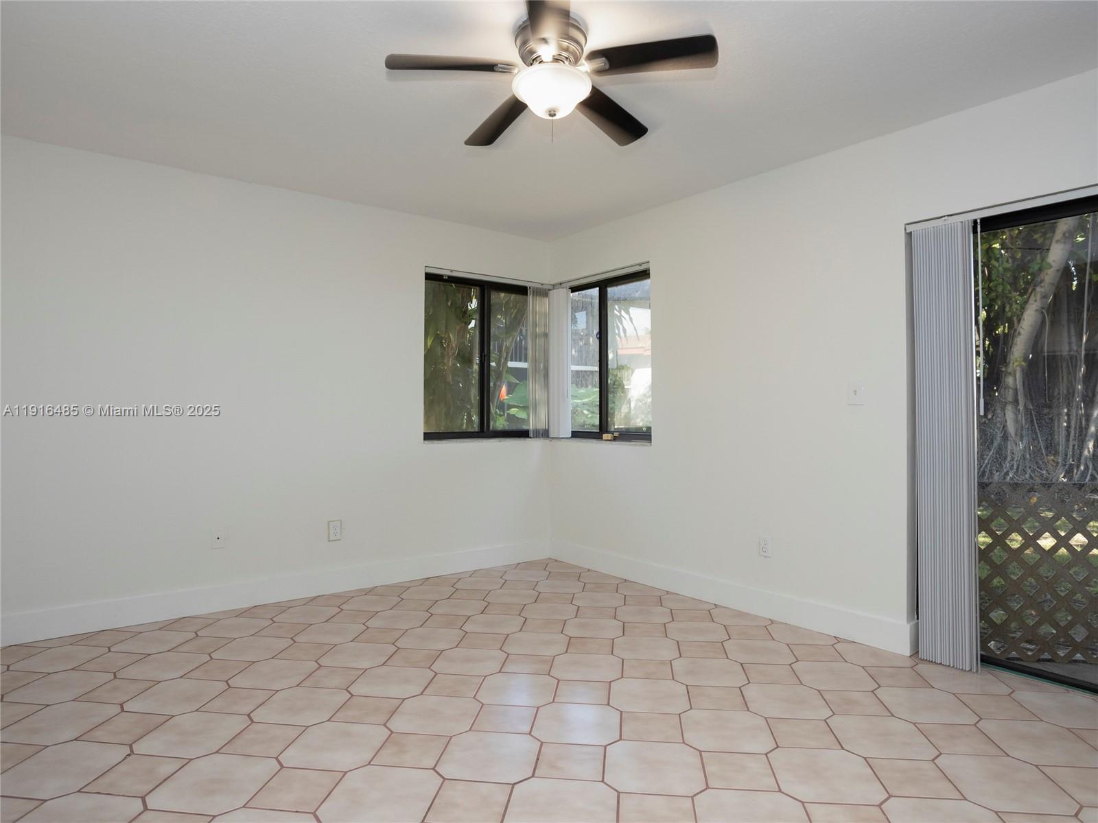 ESPRIT CONDOMINIUM - Residential