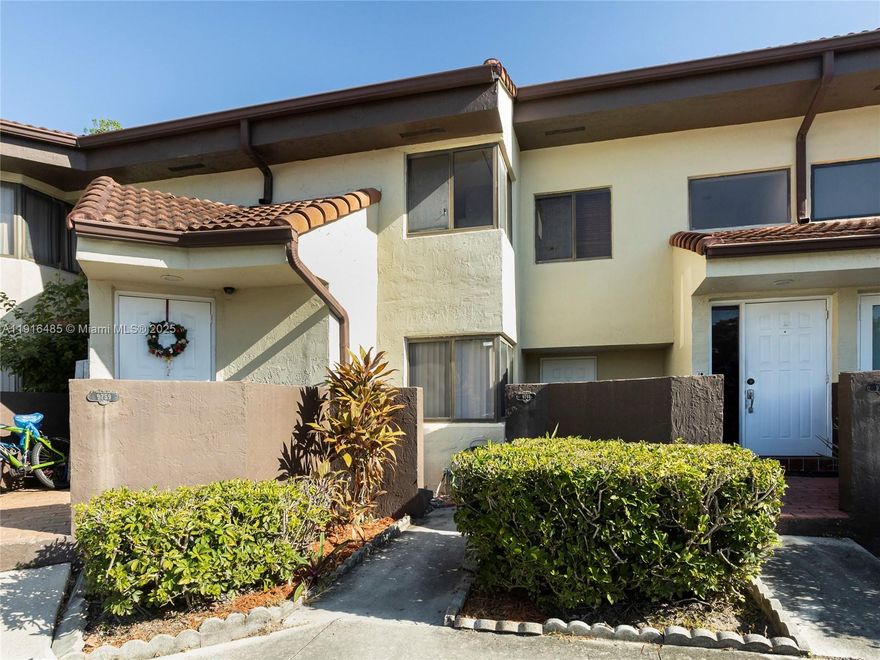 Recently updated 2-Bedroom/2-Bath unit with incredible open layout. This spacious and welcoming first-floor unit features an open kitchen with newer appliances (2021), newly updated bathrooms, large living area with ceramic tile, separate dining area, two spacious bedrooms, and a screened in porch with garden views & a storage closet. The primary bedroom features an ensuite bath with bathtub, access to the screened porch, and a large walk-in closet. Washer & dryer located in unit. Esprit Condo is a beautiful & peaceful community, lush and well-maintained. Located close to major highways, businesses, shopping centers, and great schools - this is an amazing community to live in or to purchase as an investment.