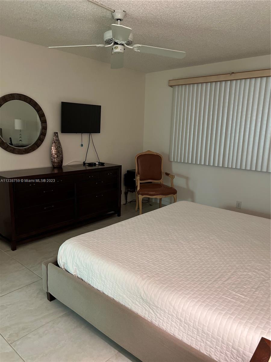 Photo 6 of 43 of 1605 Abaco Dr C4 condo