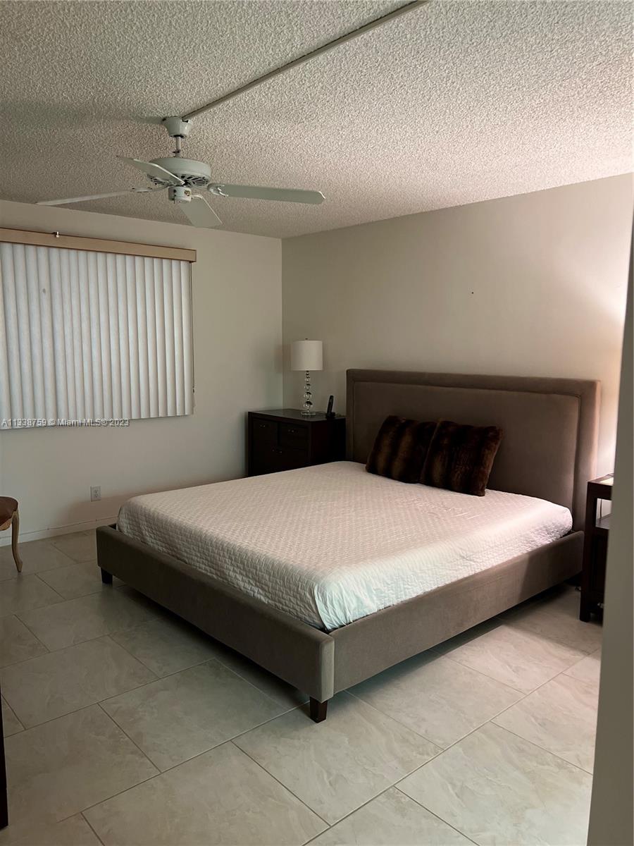 Photo 5 of 43 of 1605 Abaco Dr C4 condo