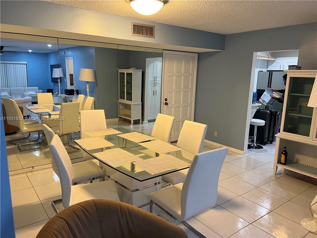INVERRARY COUNTRY CLUB - Residential Lease