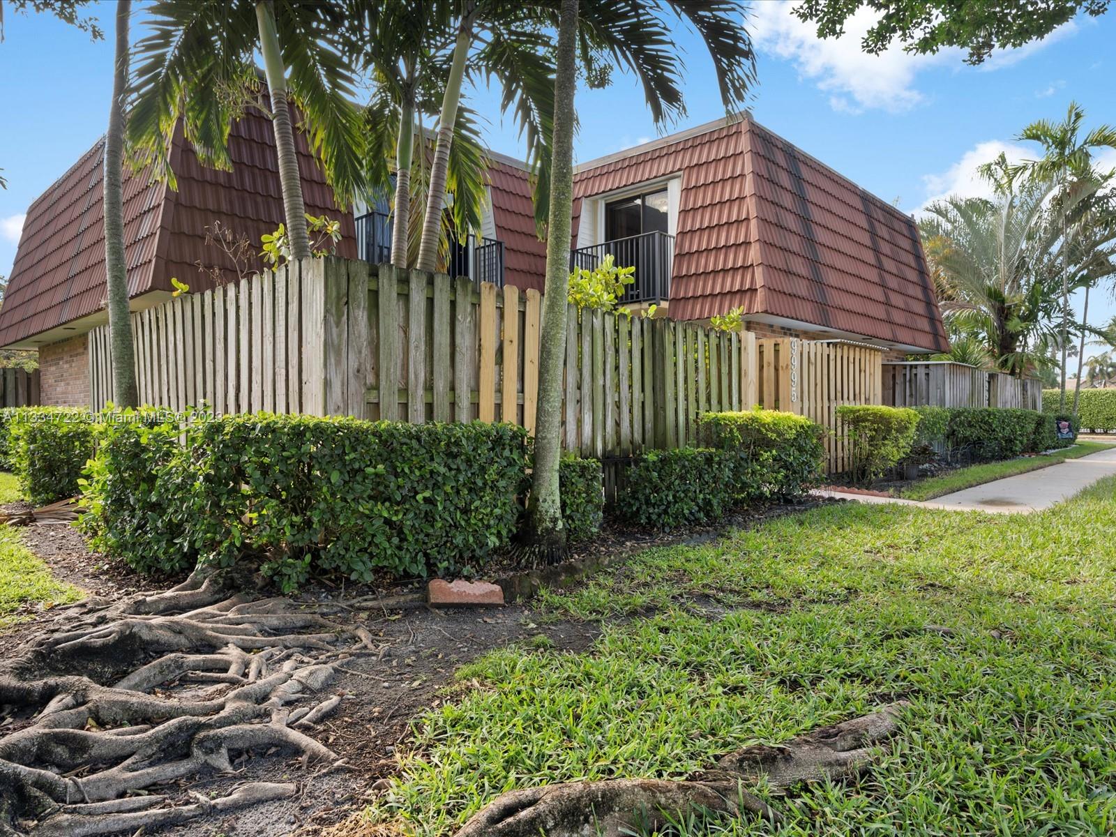 JACARANDA - Residential