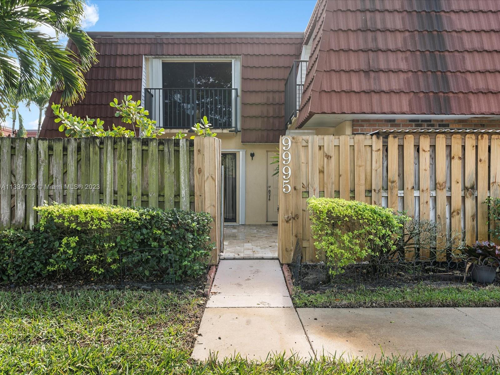 JACARANDA - Residential