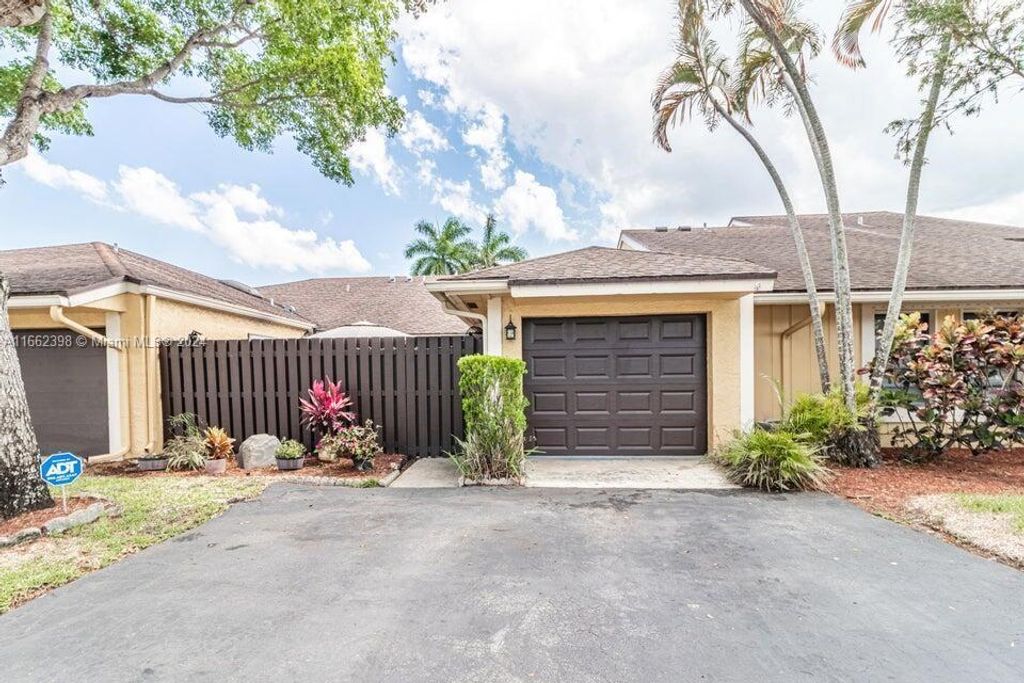 Photo of 22722 Vistawood Way #0, Boca Raton, FL 33428 (MLS # A11662398)