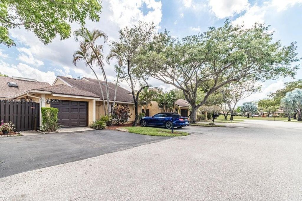 Photo of 22722 Vistawood Way #0, Boca Raton, FL 33428 (MLS # A11662398)