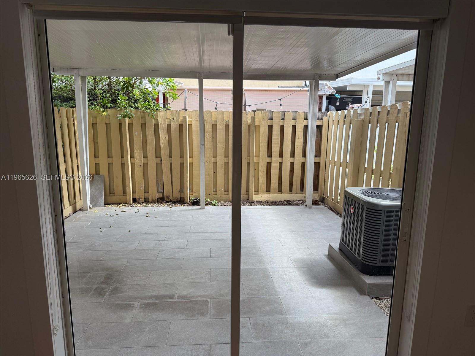 VILLAS DEL ALHAMBRA CONDO - Residential