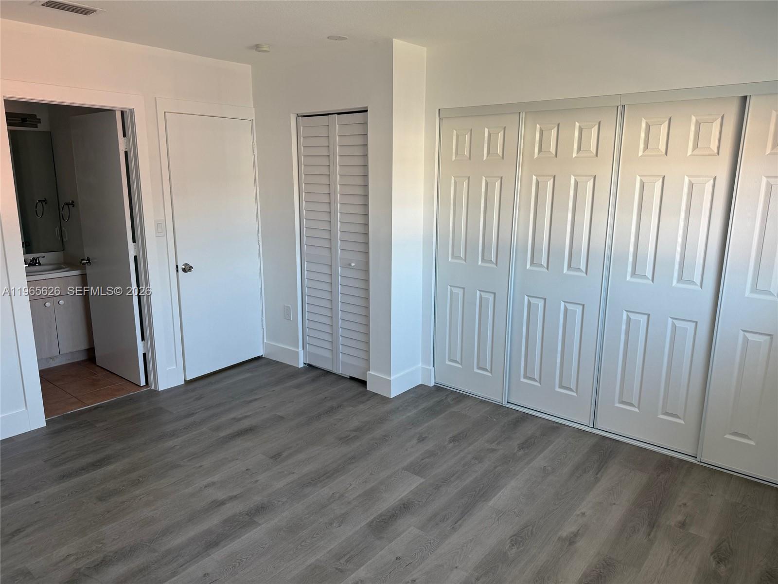 VILLAS DEL ALHAMBRA CONDO - Residential