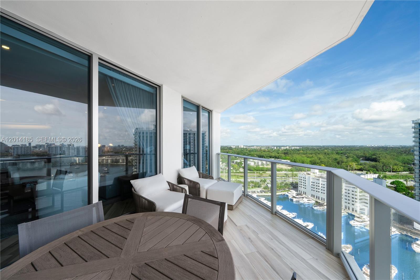 MARINA PALMS RESIDENCES - Residential