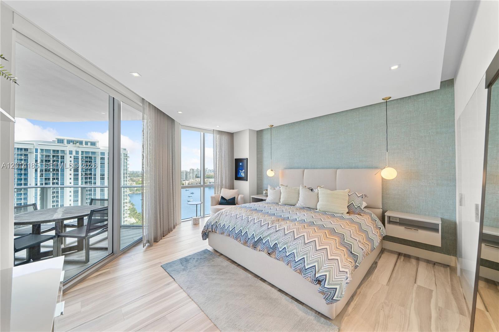 MARINA PALMS RESIDENCES - Residential