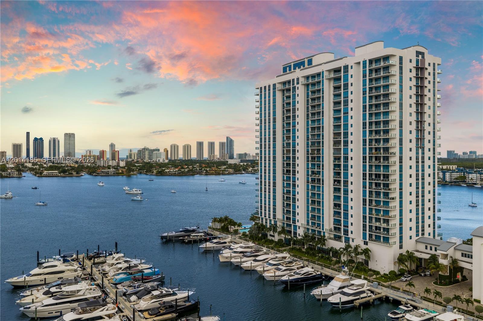 MARINA PALMS RESIDENCES - Residential