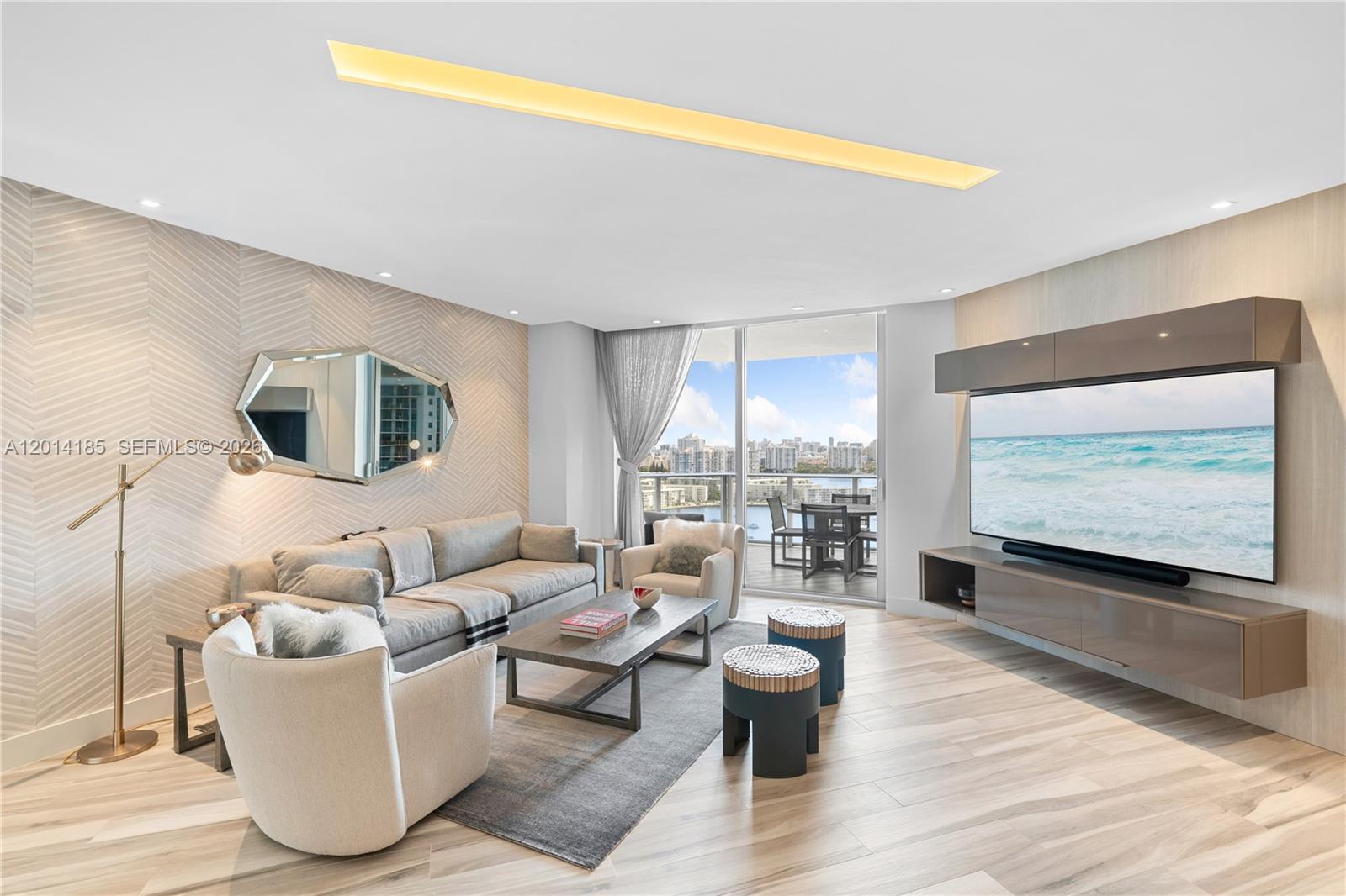 MARINA PALMS RESIDENCES - Residential