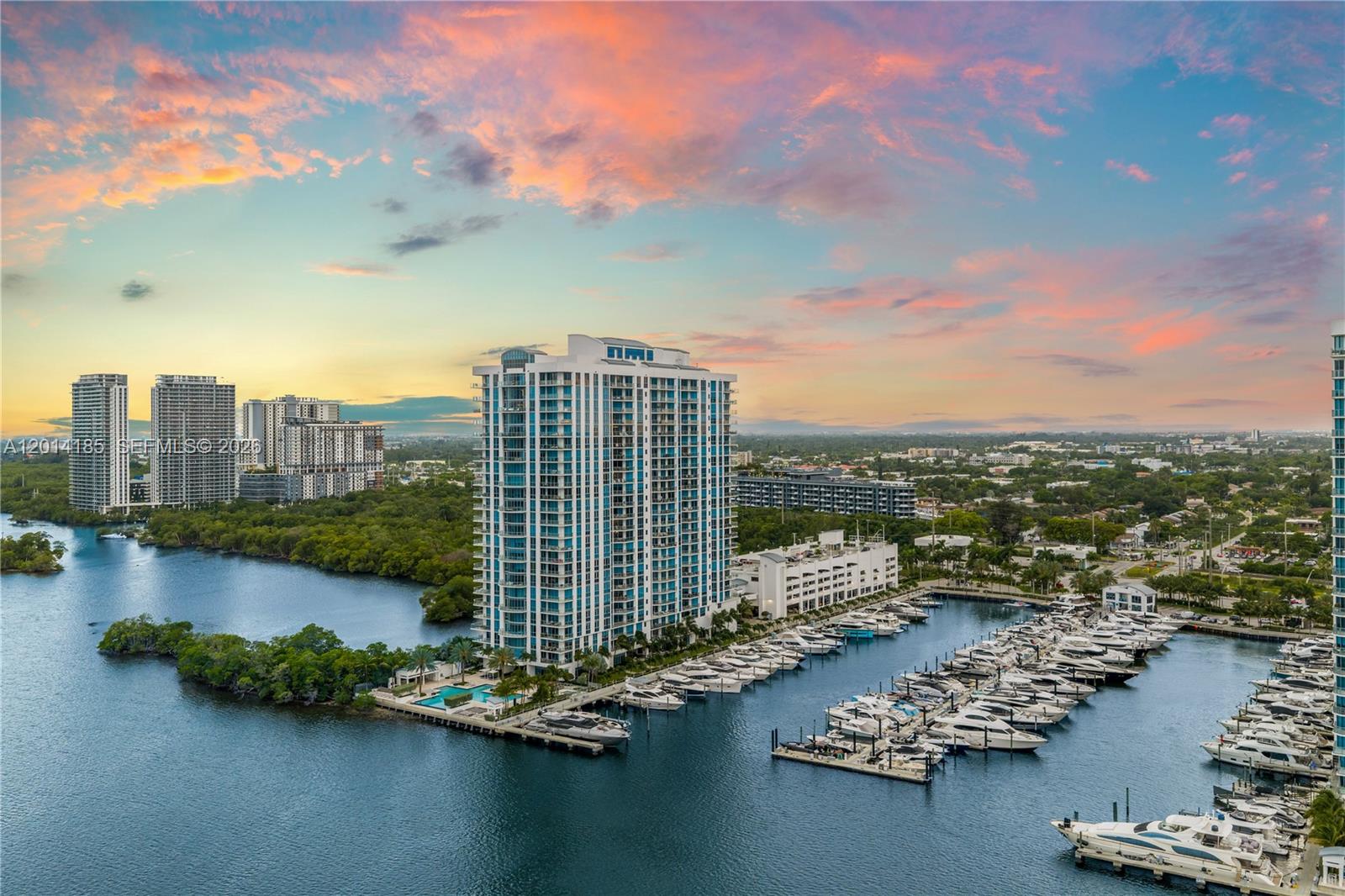 MARINA PALMS RESIDENCES - Residential