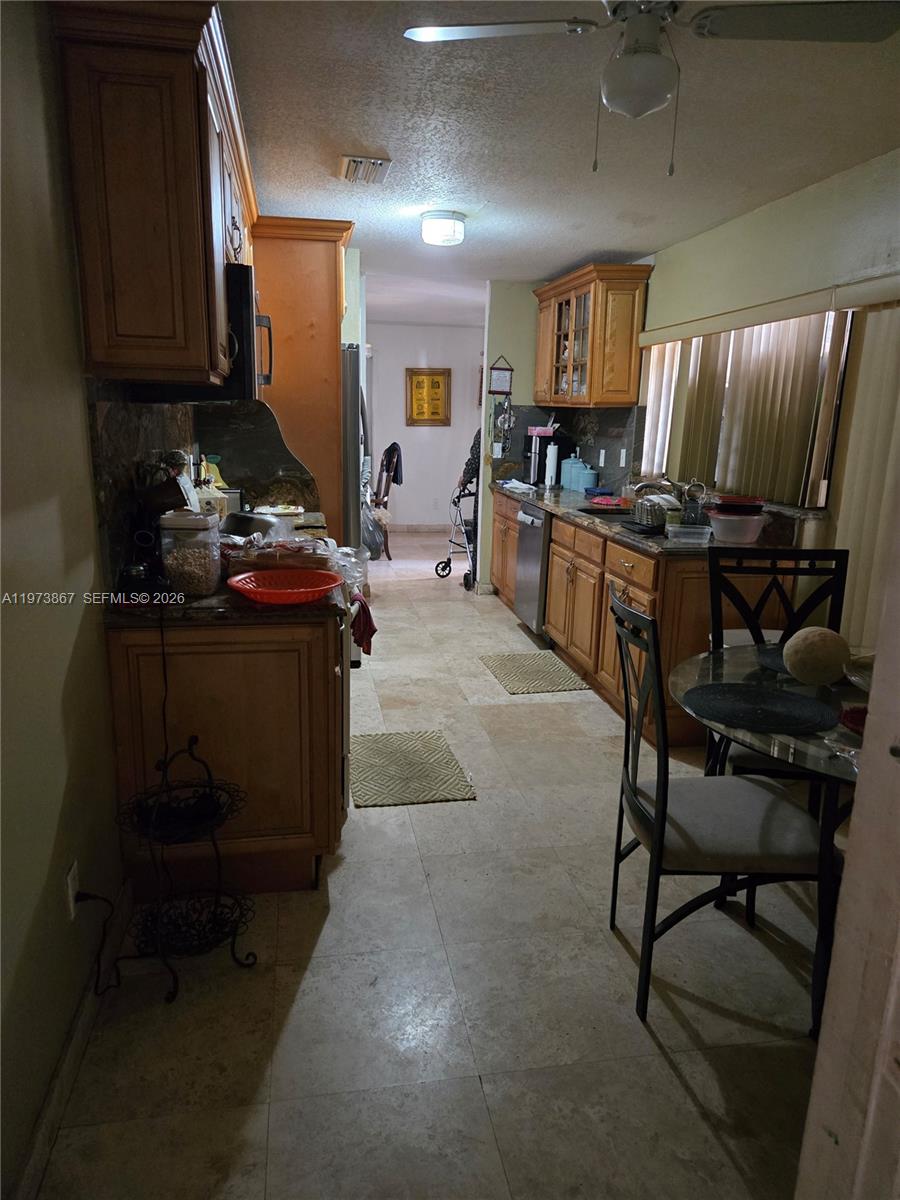 SAN SEBASTIAN UNIT NO 5 - Residential