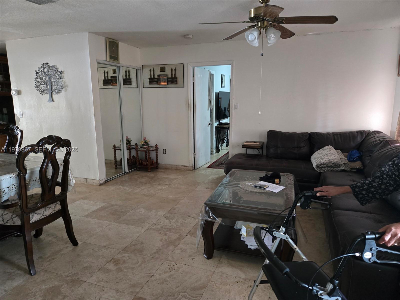 SAN SEBASTIAN UNIT NO 5 - Residential