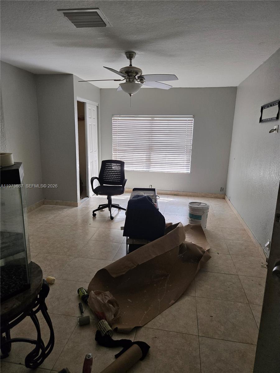 SAN SEBASTIAN UNIT NO 5 - Residential