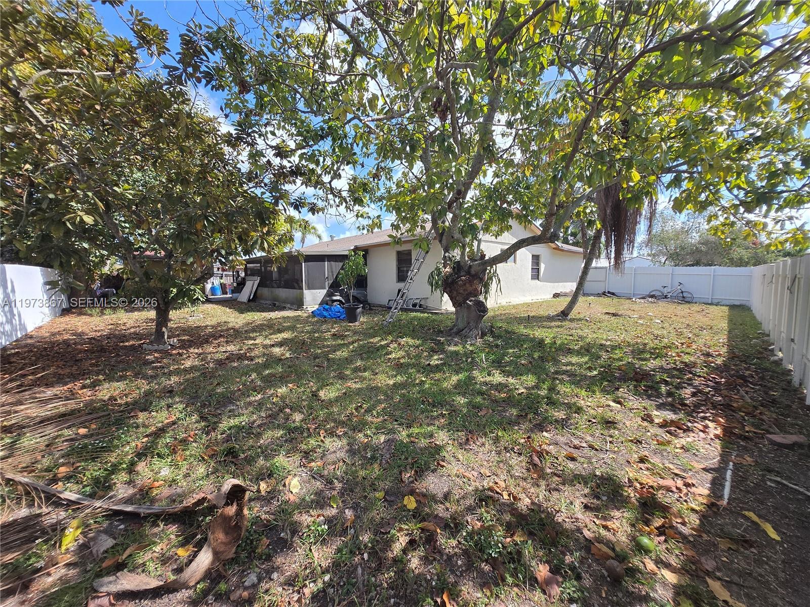 SAN SEBASTIAN UNIT NO 5 - Residential